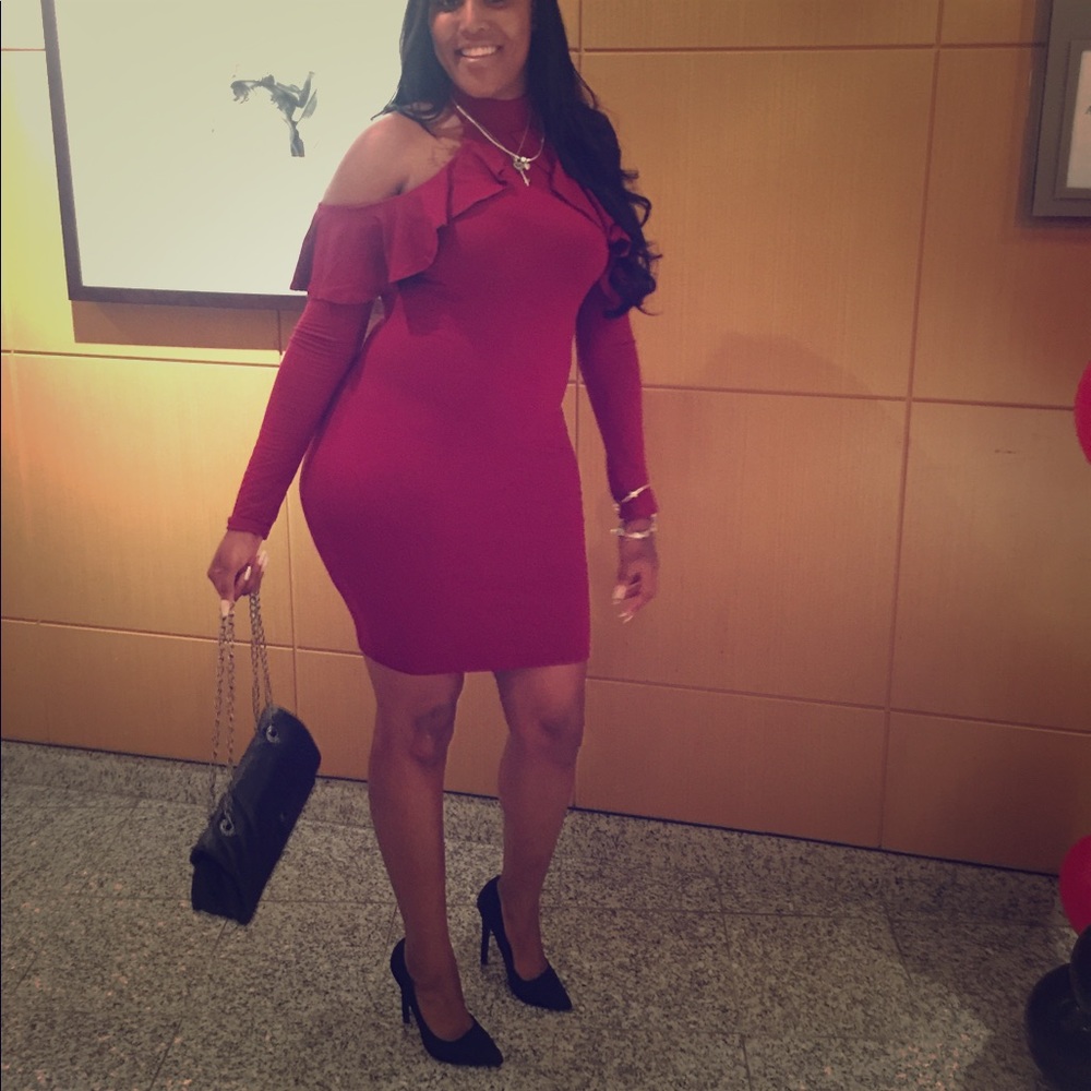 Burgundy dress size large
